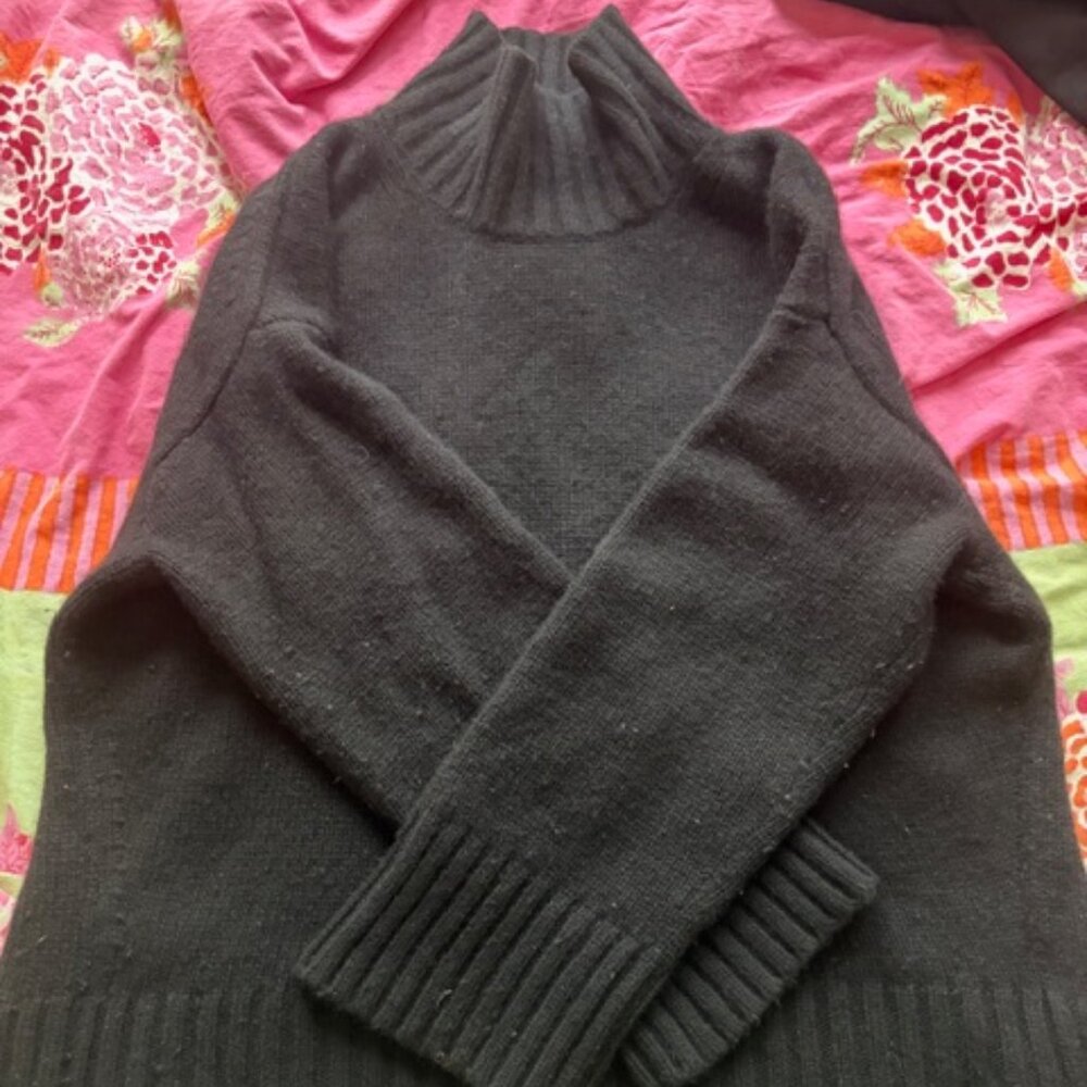 COS Cashmere Mock-Neck Black in Size Medium